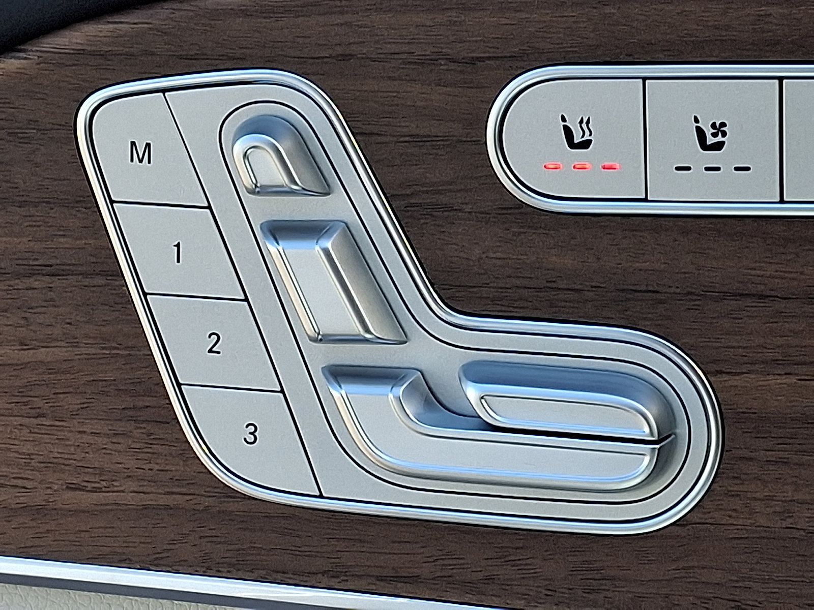 New 2026 Mercedes-Benz GLS 450 4MATIC image 20