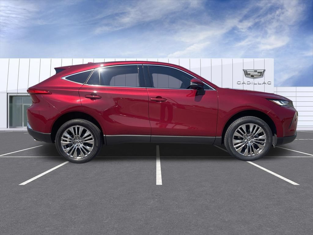 Used 2023 Toyota Venza Limited AWD/4WD image 9