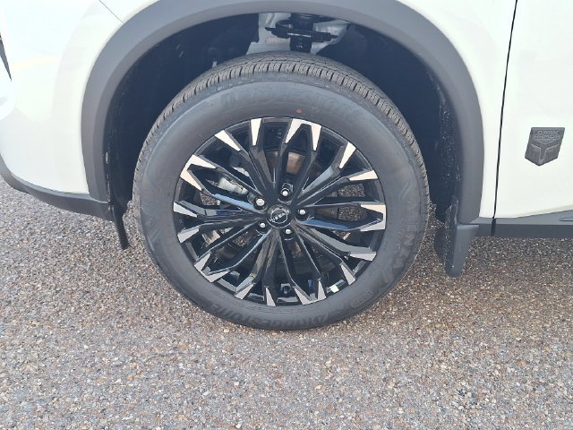 Certified 2026 Nissan Rogue Dark Armor AWD/4WD image 28