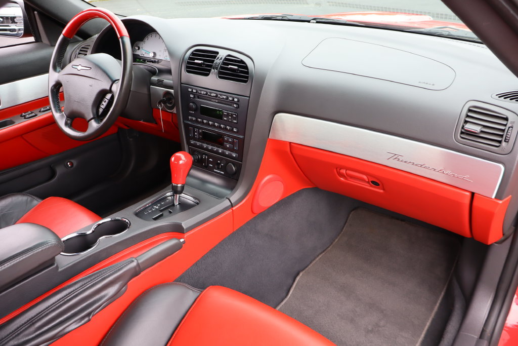 Used 2002 Ford Thunderbird RWD image 22