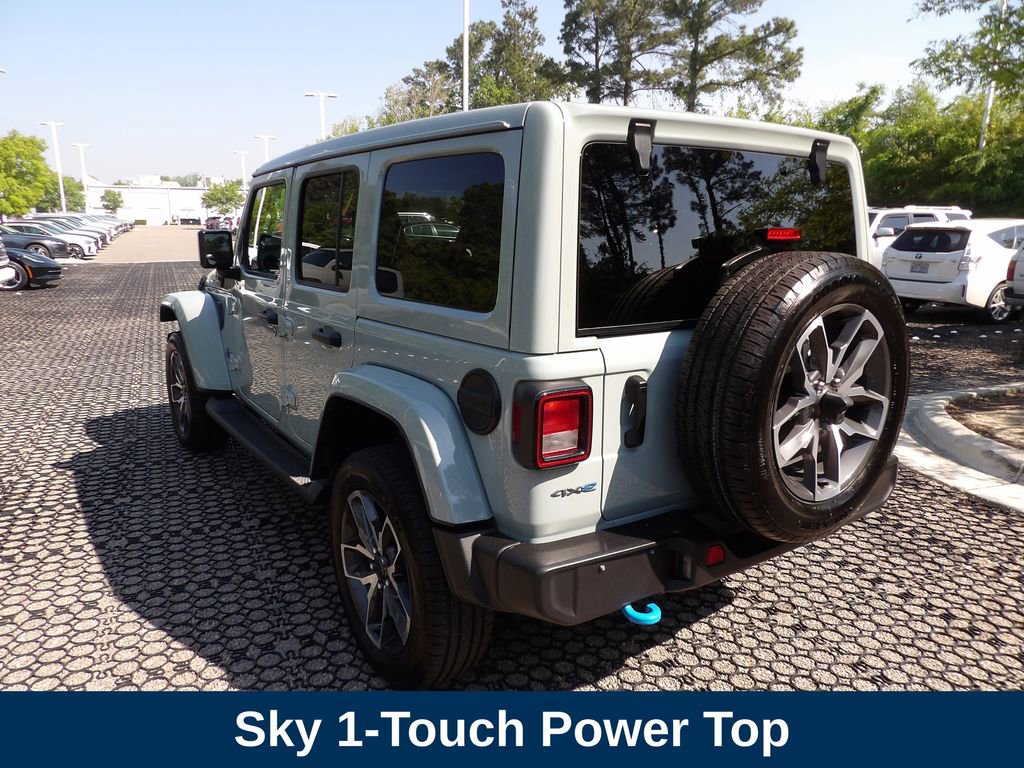 Used 2024 Jeep Wrangler Unlimited AWD/4WD image 8