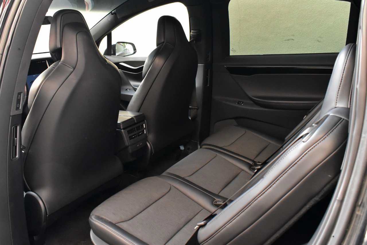 Used 2018 Tesla Model X 75D image 22