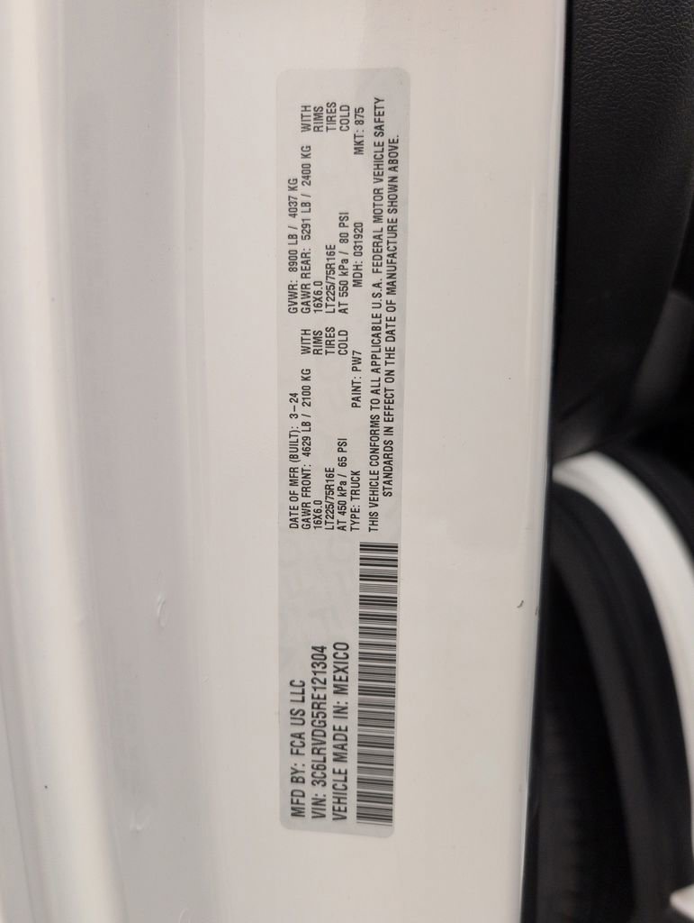 Used 2024 RAM ProMaster 2500 w/ Convenience Group image 40