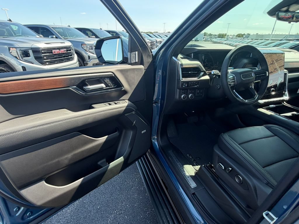 New 2026 GMC Yukon XL Denali w/ Denali Reserve Package AWD/4WD image 29