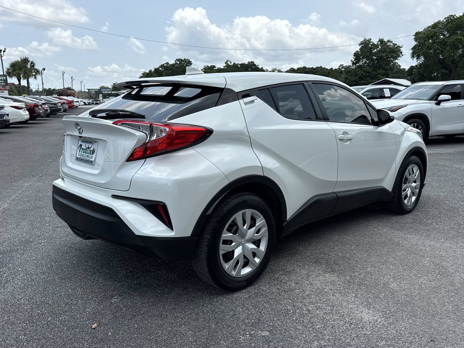 Used 2021 Toyota C-HR LE FWD image 5