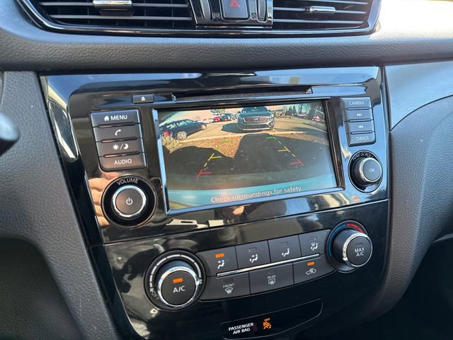 Used 2021 Nissan Rogue Sport S image 22