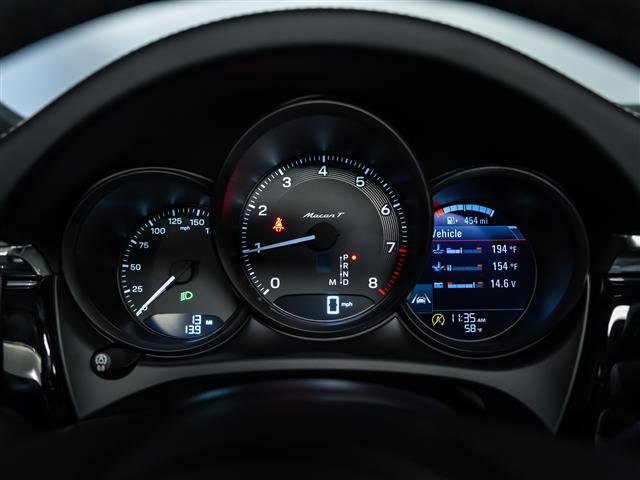 New 2026 Porsche Macan image 22