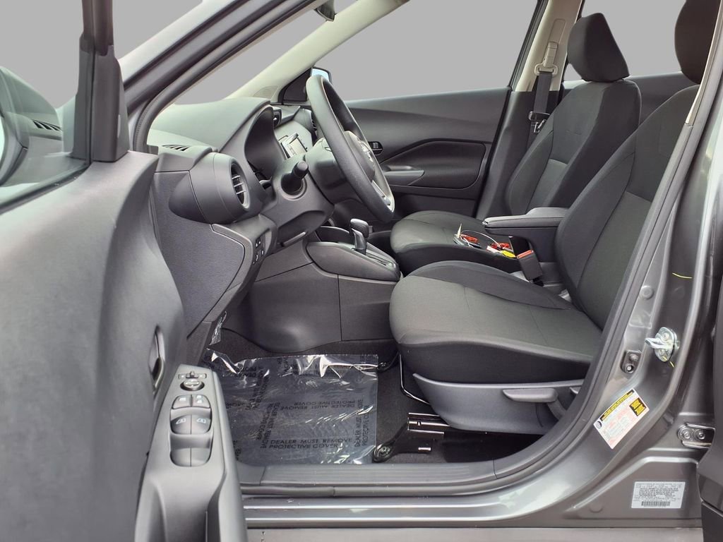 Certified 2025 Nissan Kicks Play S image 22