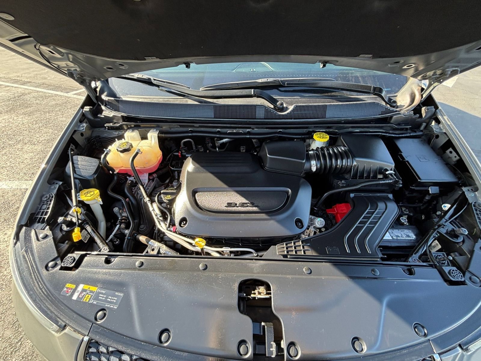 Used 2022 Chrysler Pacifica Limited FWD image 35