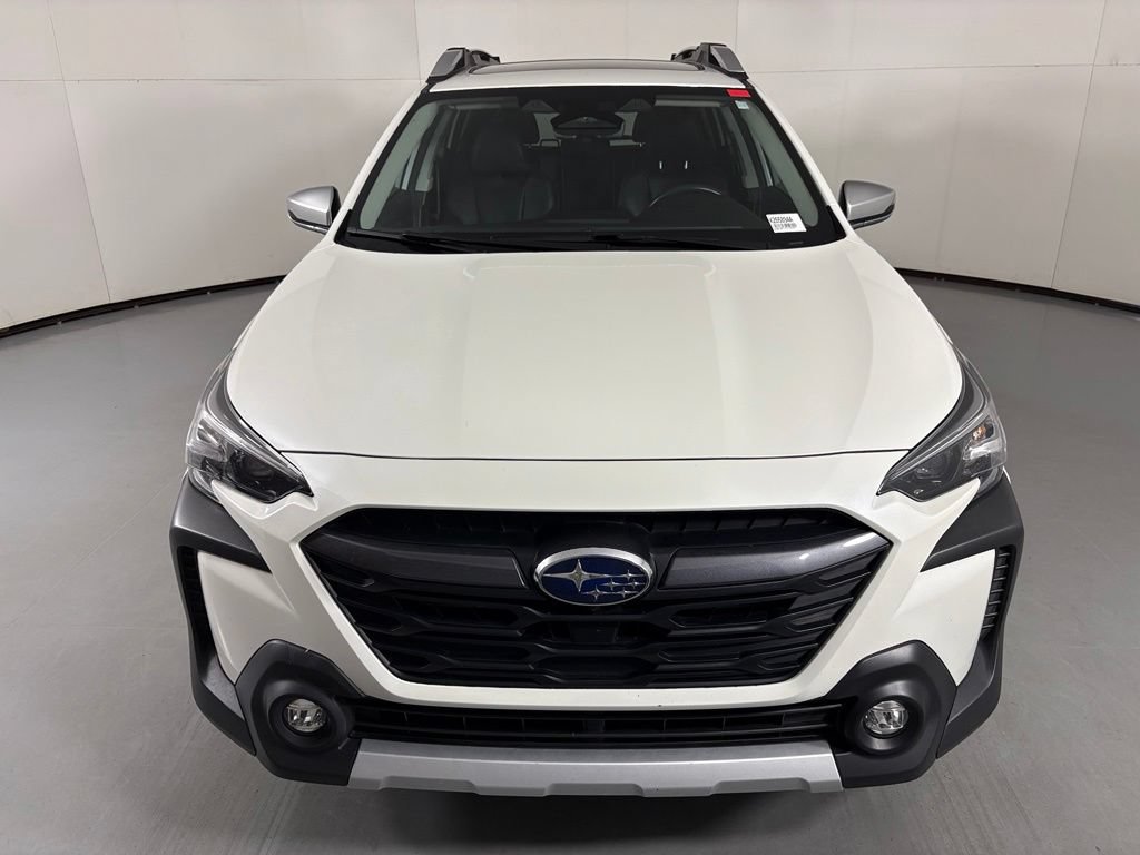 Used 2023 Subaru Outback Touring AWD/4WD image 3