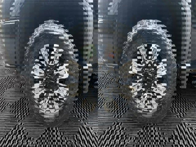 Used 2021 GMC Sierra 2500 AT4 w/ AT4 Preferred Package image 14