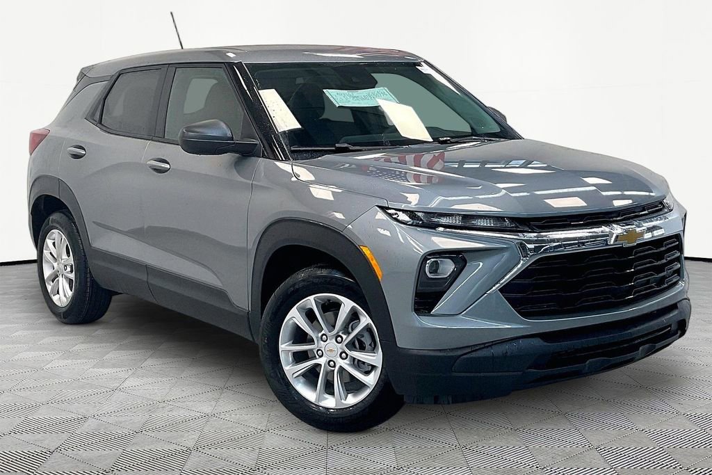 New 2026 Chevrolet TrailBlazer LS FWD image 2
