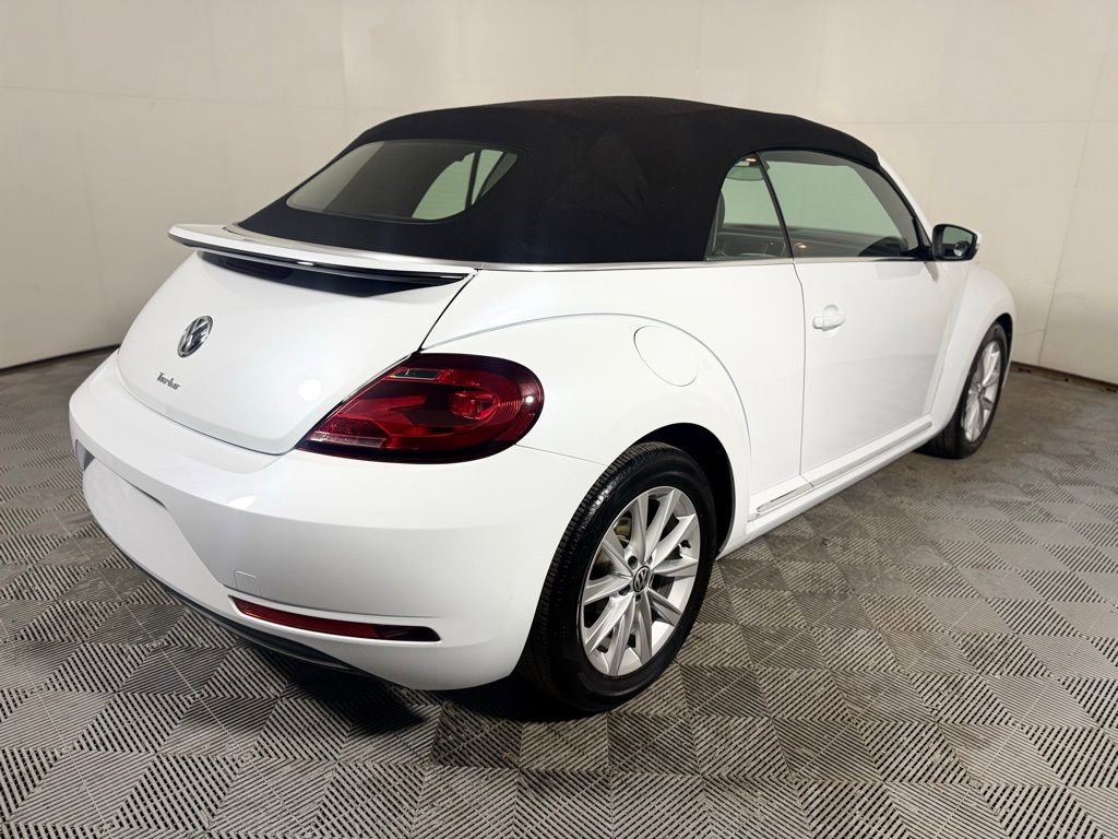 Used 2019 Volkswagen Beetle 2.0T SE FWD image 7