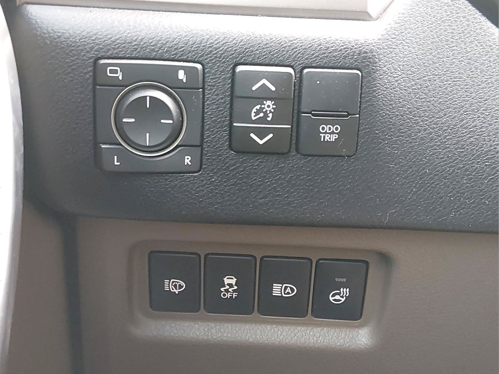 Used 2022 Lexus GX 460 Premium w/ Premium Package AWD/4WD image 27