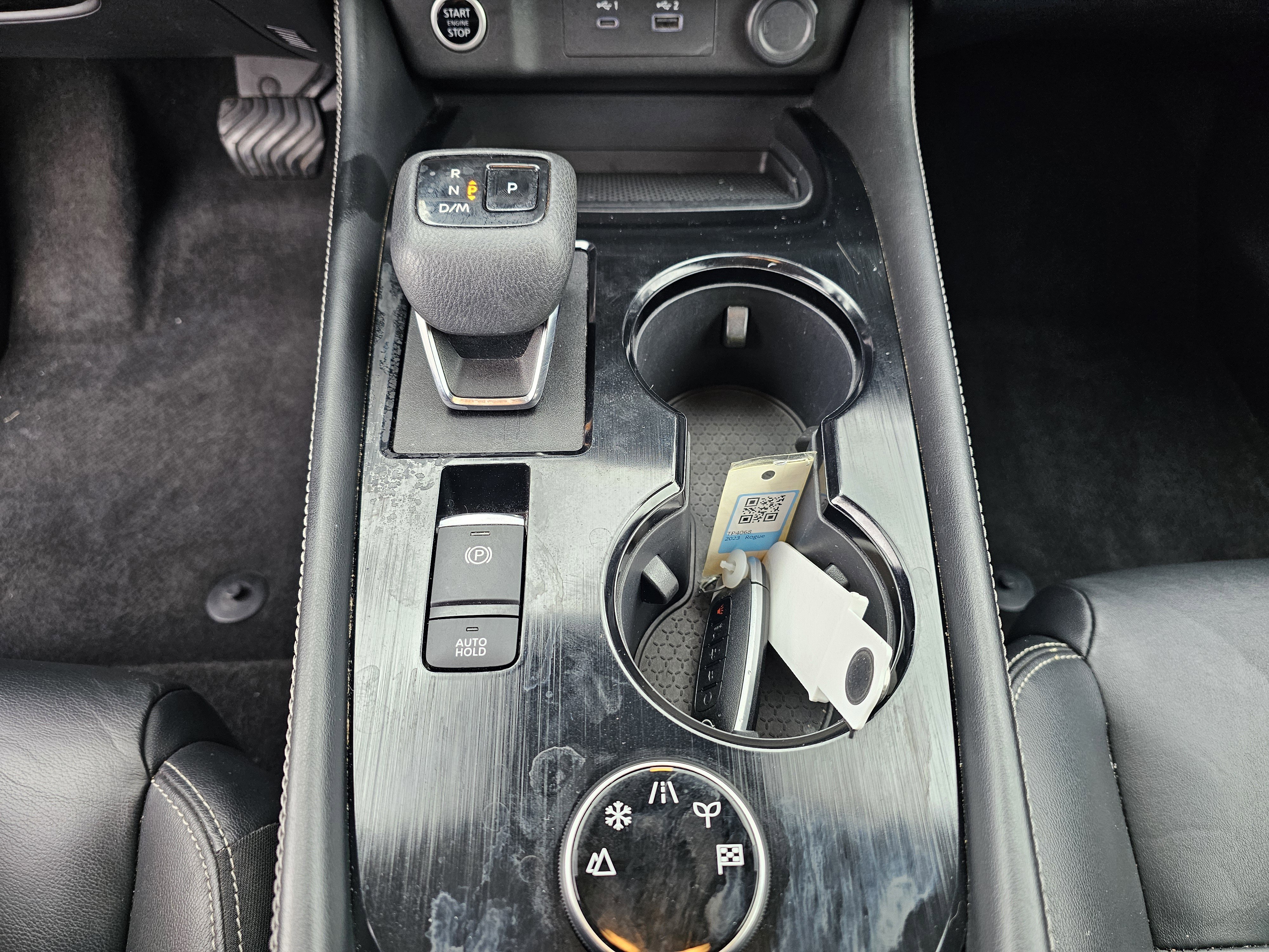 Used 2023 Nissan Rogue SL w/ SL Premium Package image 25