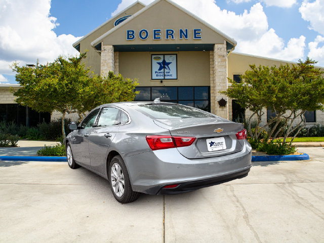 Used 2025 Chevrolet Malibu LT FWD image 3