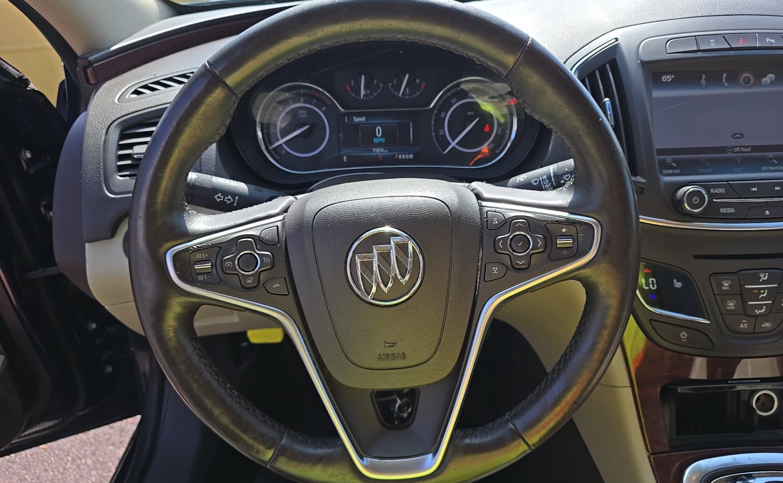 Used 2017 Buick Regal Premium FWD image 6
