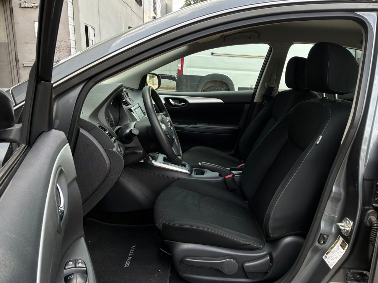 Used 2019 Nissan Sentra S FWD image 10