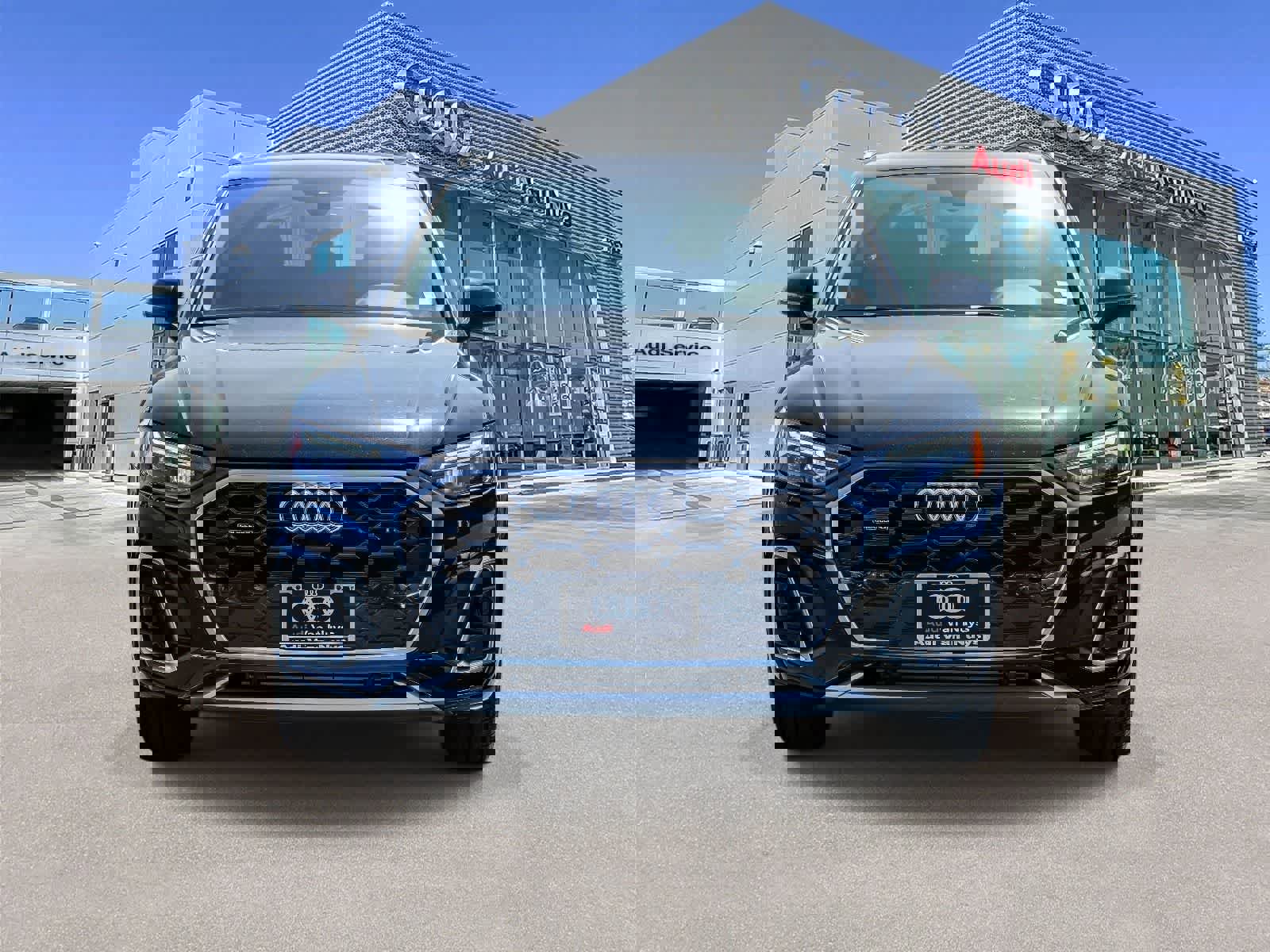 Used 2023 Audi Q5 2.0T Premium w/ Convenience Package image 6