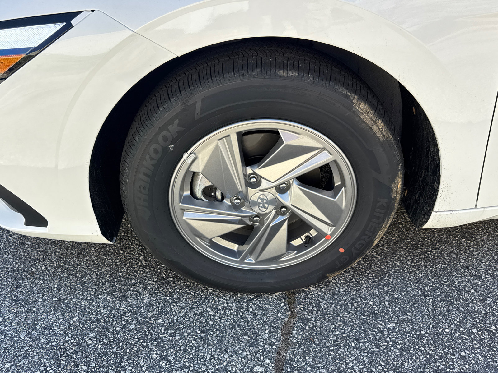 New 2026 Hyundai Elantra SE FWD image 12