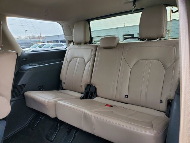 Used 2023 Ford Expedition Limited image 28