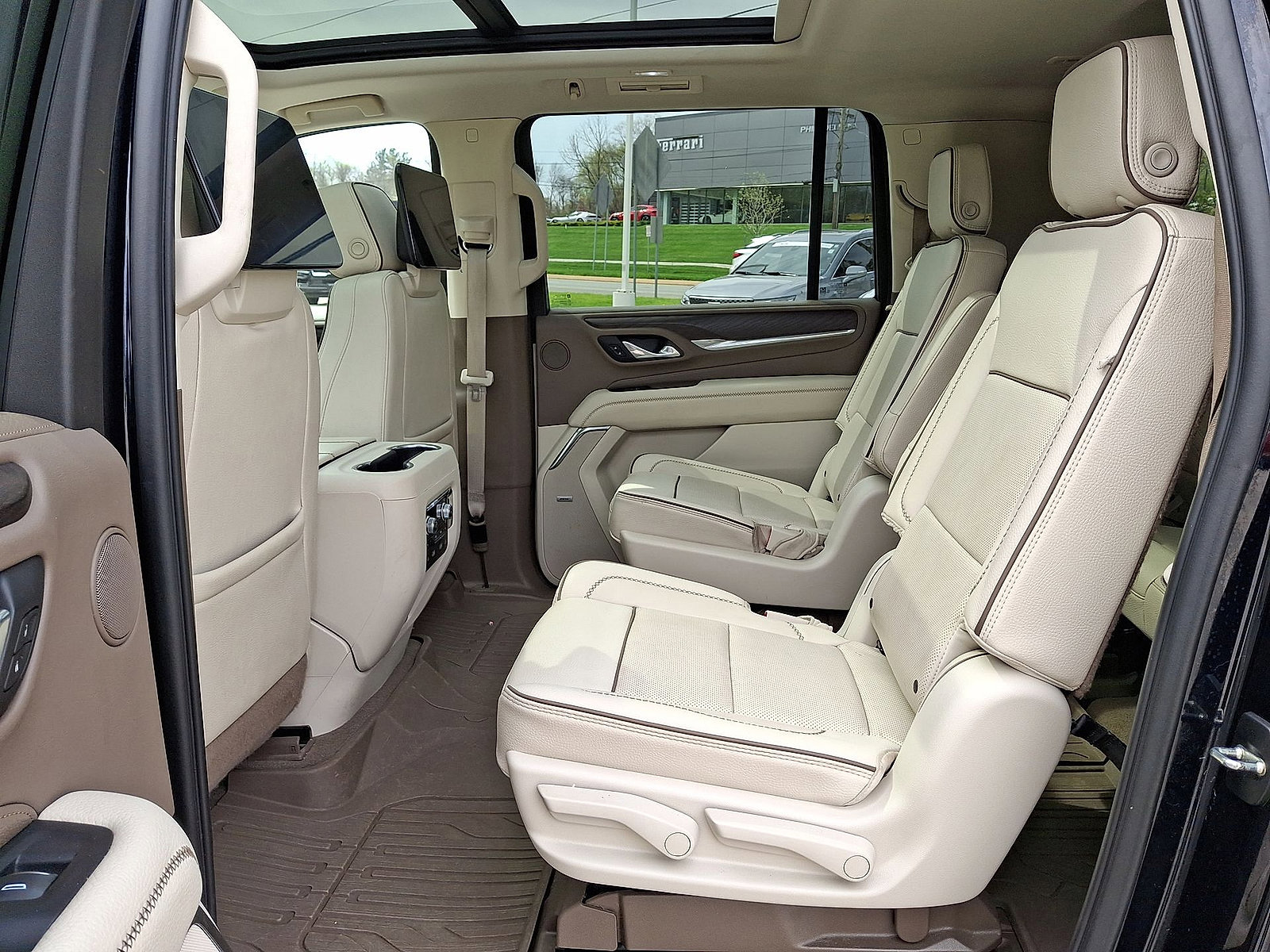 Certified 2023 GMC Yukon XL Denali w/ Advanced Technology Package image 20