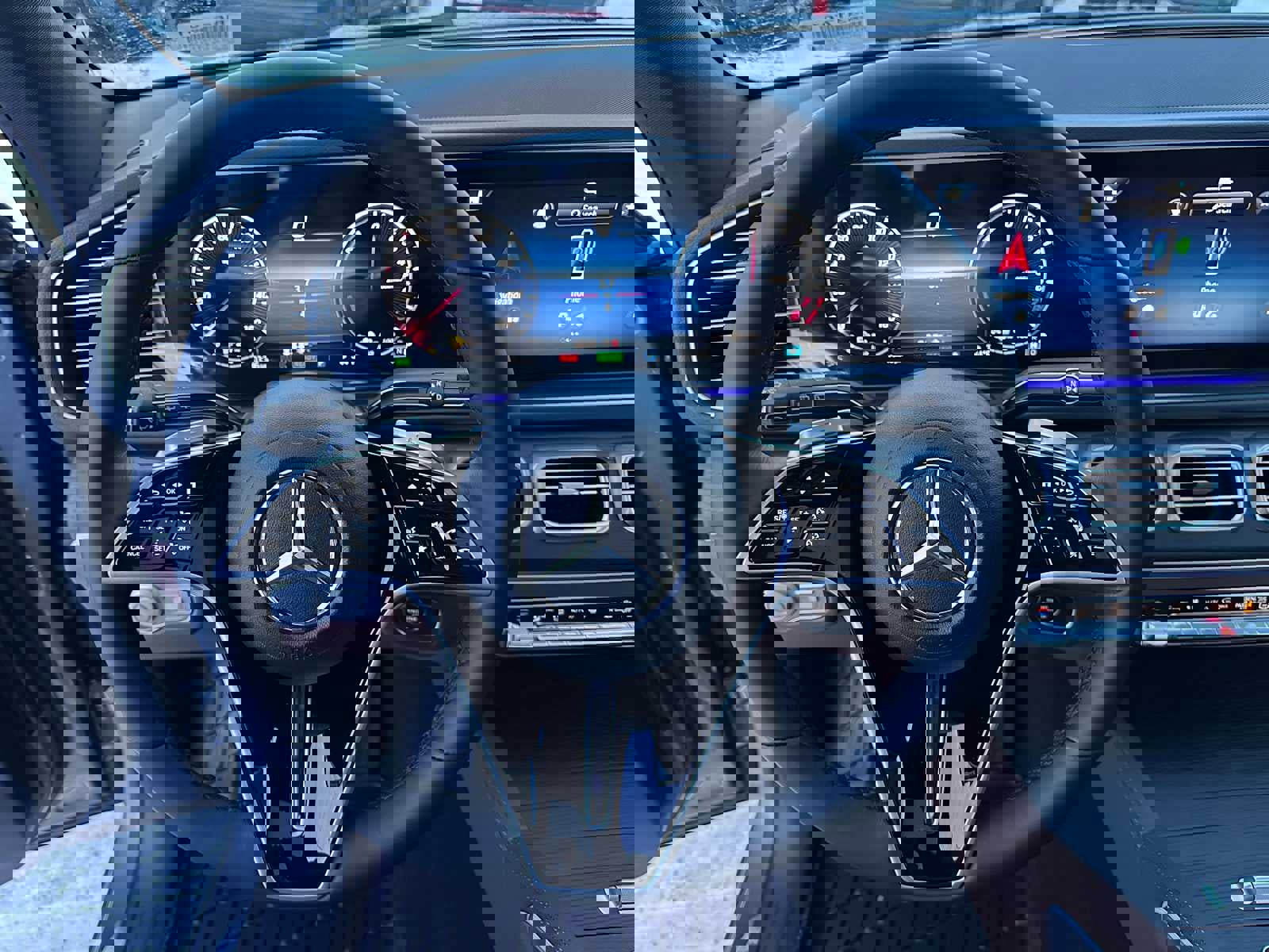 New 2026 Mercedes-Benz GLE 450e 4MATIC image 23