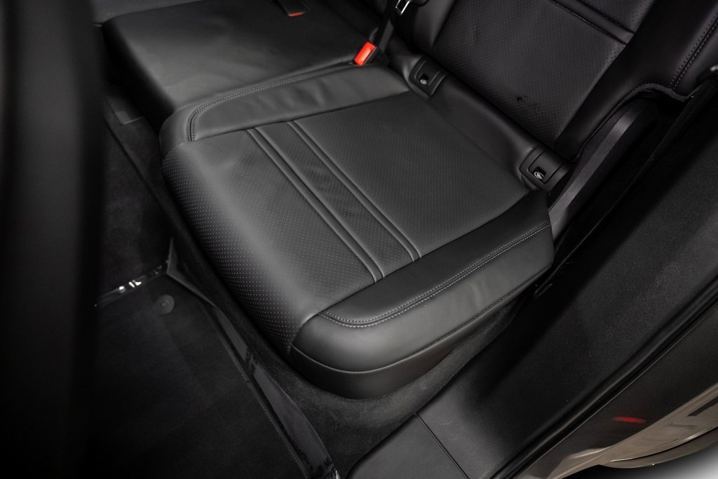 Used 2021 Porsche Cayenne Coupe image 35