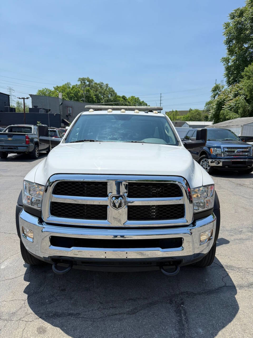 Used 2014 RAM 5500 SLT w/ Quick Order Package 29G SLT RWD image 3