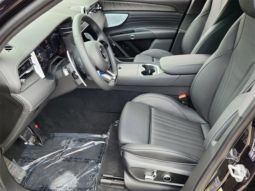 New 2025 Maserati Grecale GT image 6