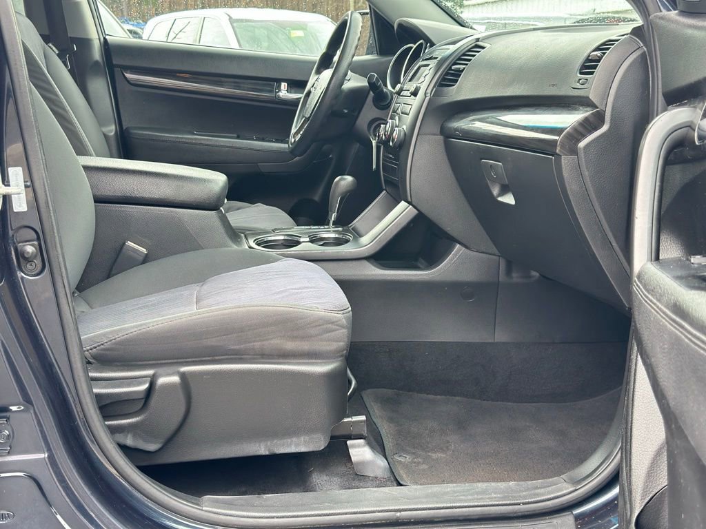 Used 2012 Kia Sorento LX image 20