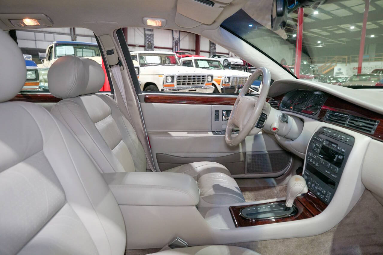 Used 1996 Cadillac Seville STS FWD image 38