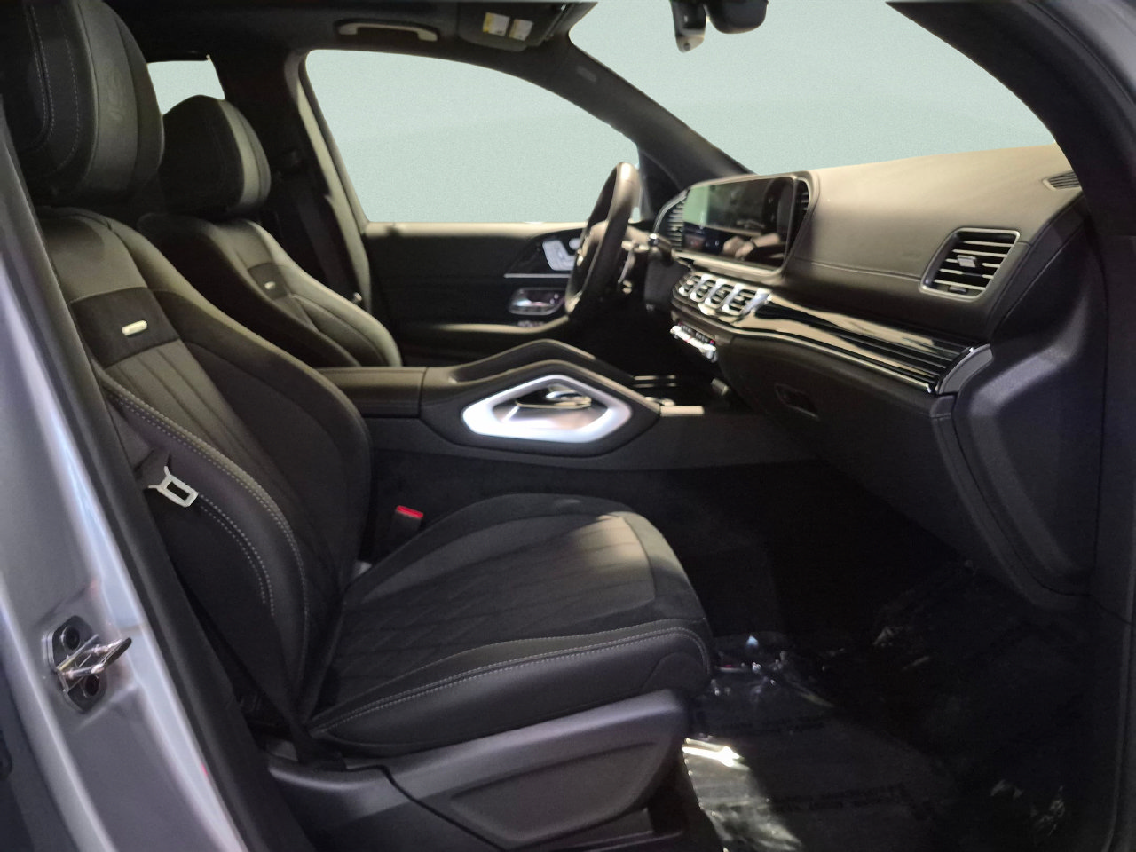 New 2026 Mercedes-Benz GLE 63 AMG S image 8