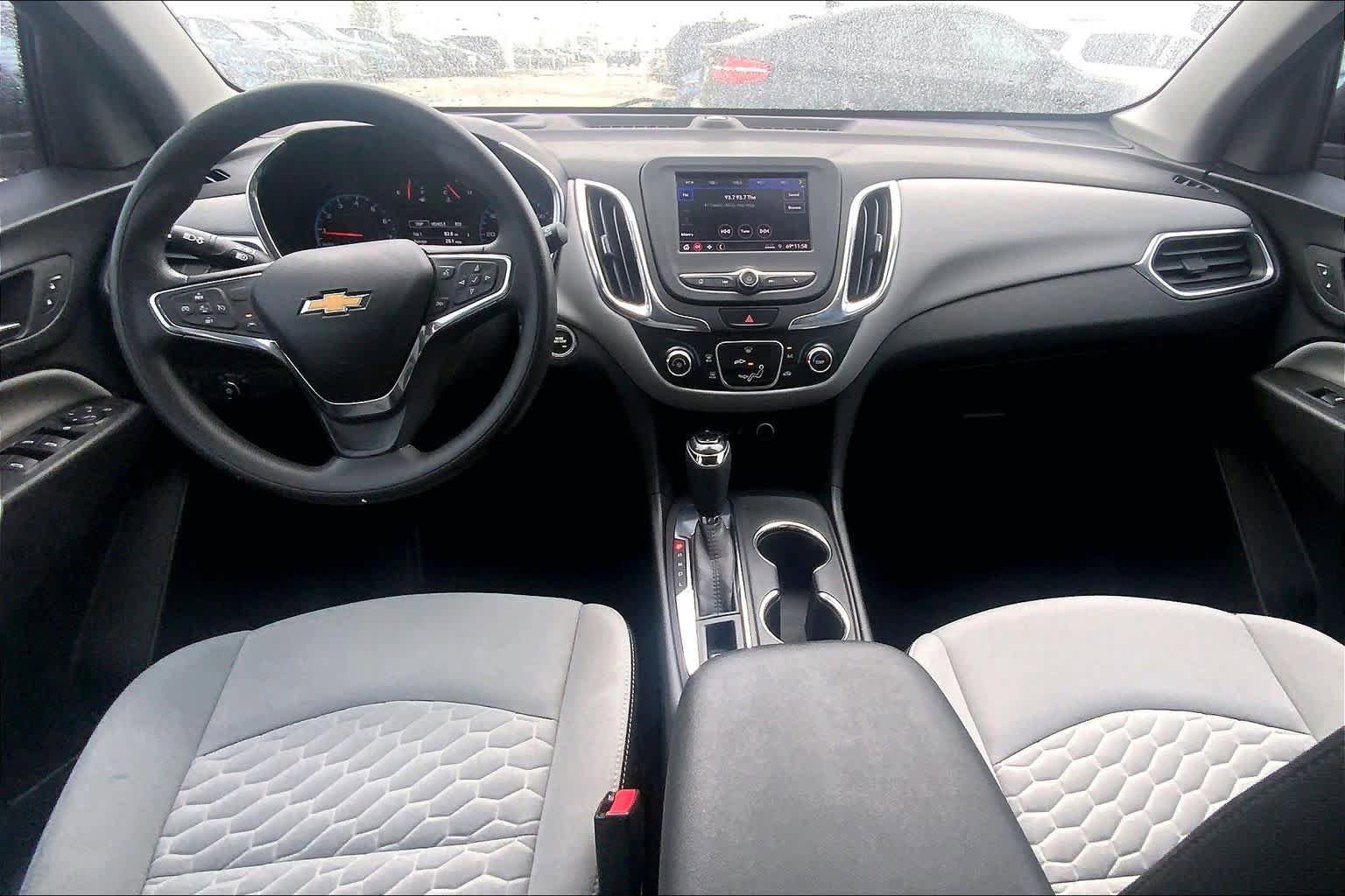 Used 2020 Chevrolet Equinox LS w/ LS Convenience Package FWD image 15