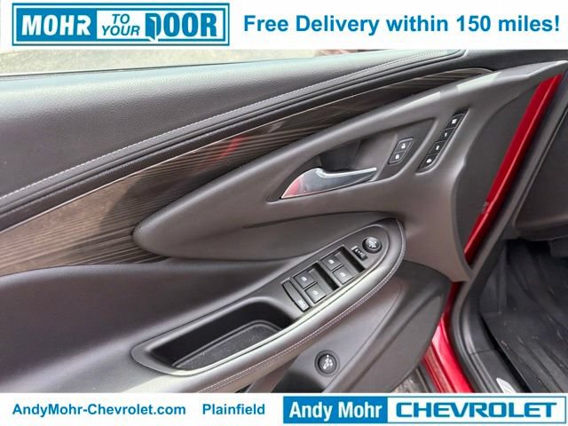 Used 2019 Buick Envision Essence w/ LPO, Cargo Package FWD image 11