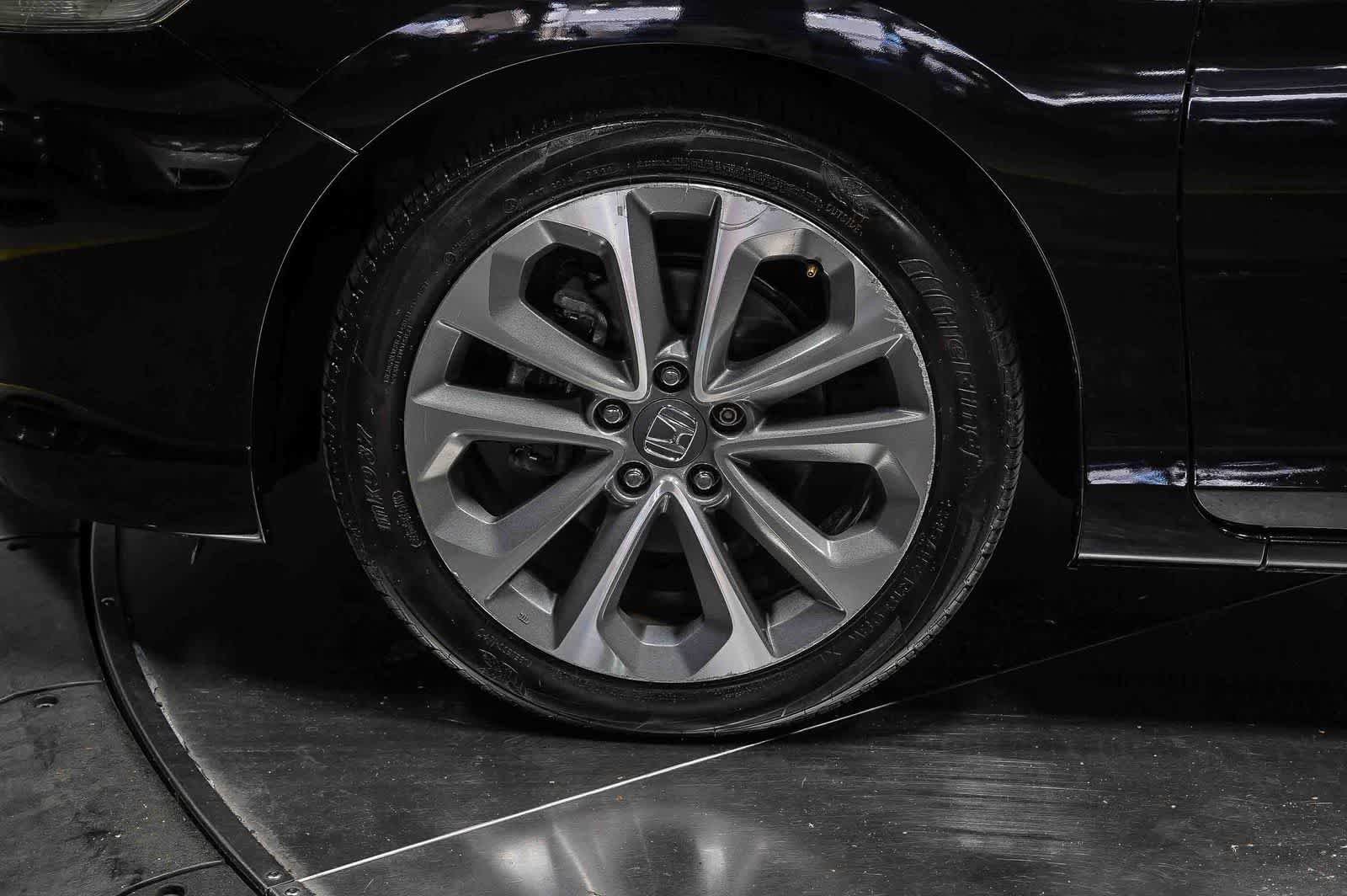 Used 2013 Honda Accord Sport image 9