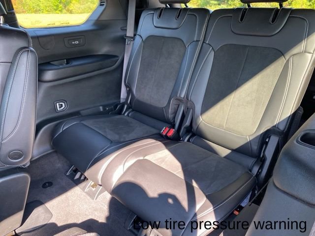 Used 2022 Jeep Grand Cherokee L Laredo image 28