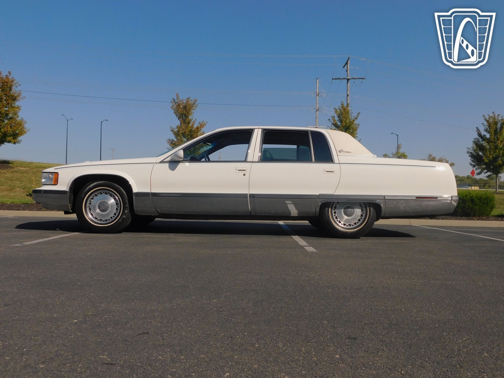 Used 1995 Cadillac Fleetwood Brougham image 18