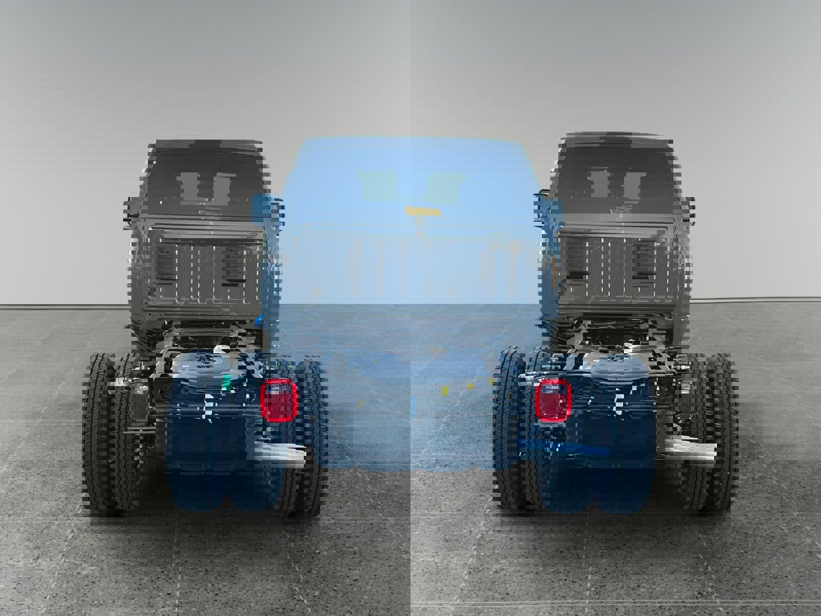 New 2026 RAM 3500 Big Horn AWD/4WD image 4