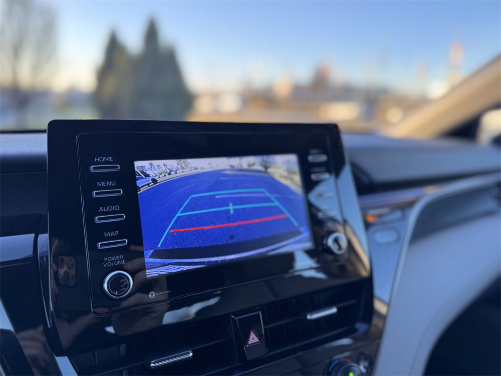 Used 2022 Toyota Camry SE image 29