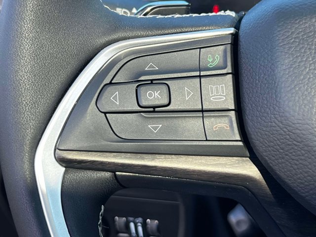 Used 2026 Jeep Grand Cherokee Limited AWD/4WD image 20