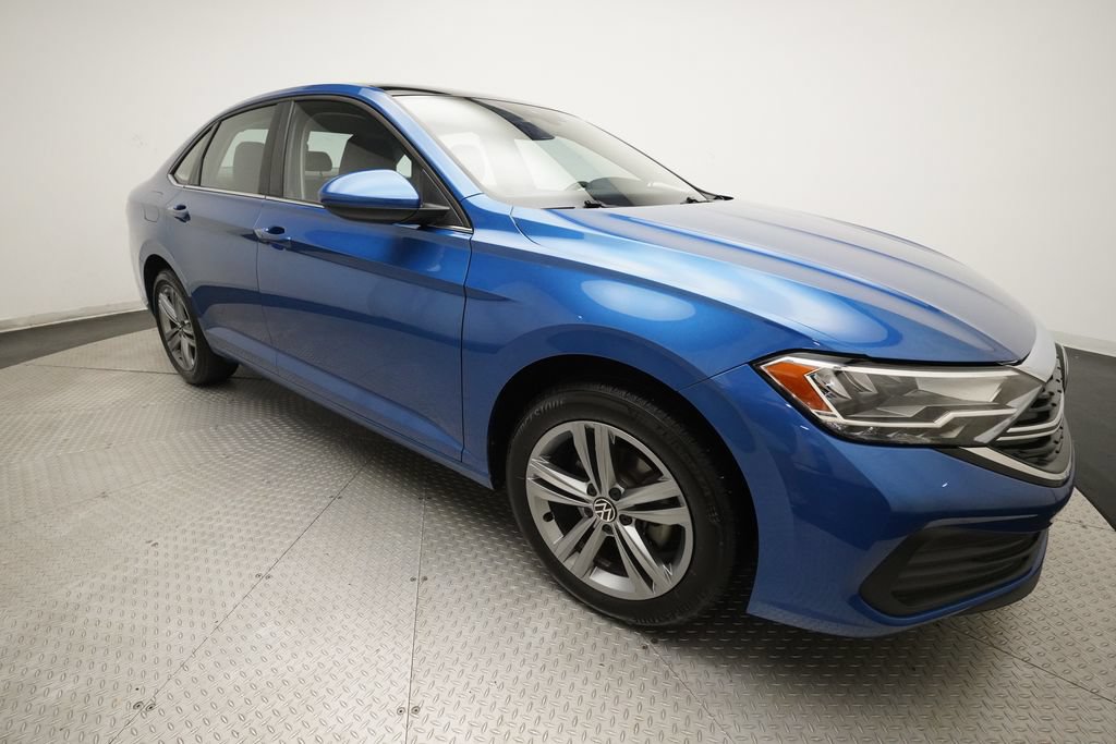 Used 2023 Volkswagen Jetta SE FWD image 36