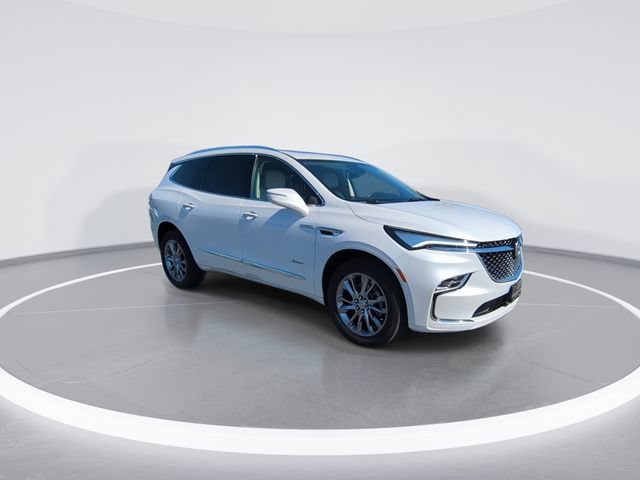 Used 2023 Buick Enclave Avenir w/ Avenir Technology Package FWD image 2
