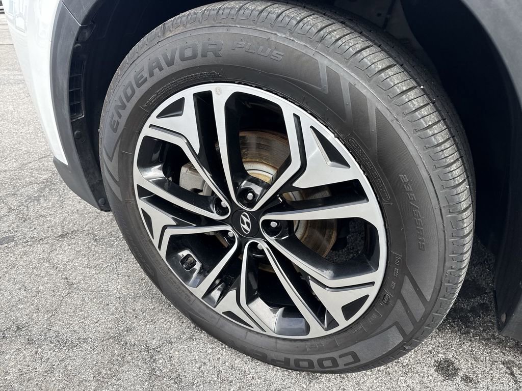 Used 2020 Hyundai Santa Fe Limited image 8