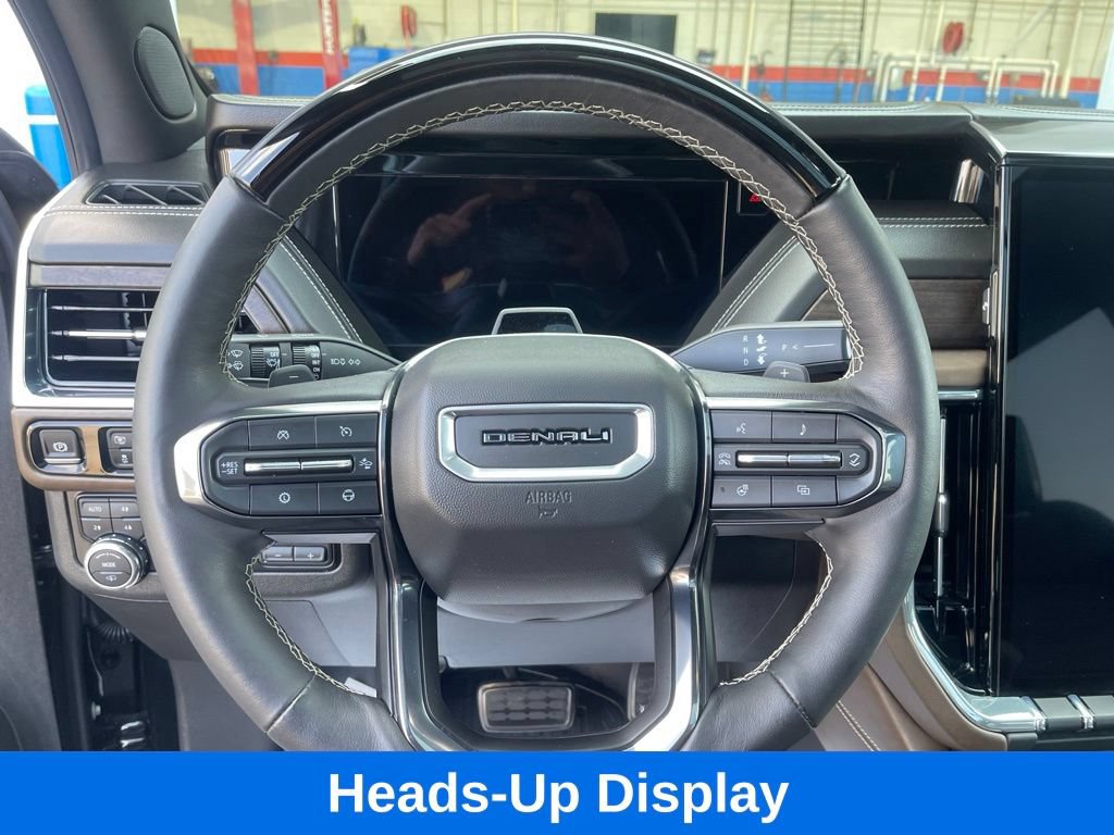 Used 2025 GMC Yukon XL Denali Ultimate AWD/4WD image 15