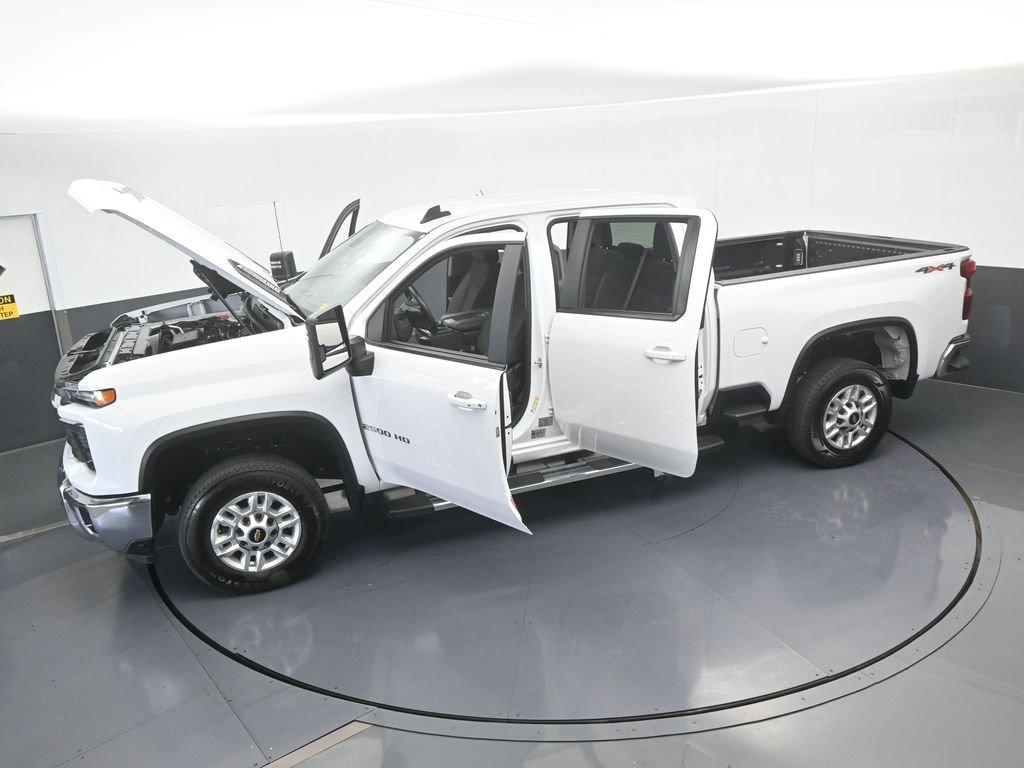Used 2025 Chevrolet Silverado 2500 LT w/ Convenience Package image 62