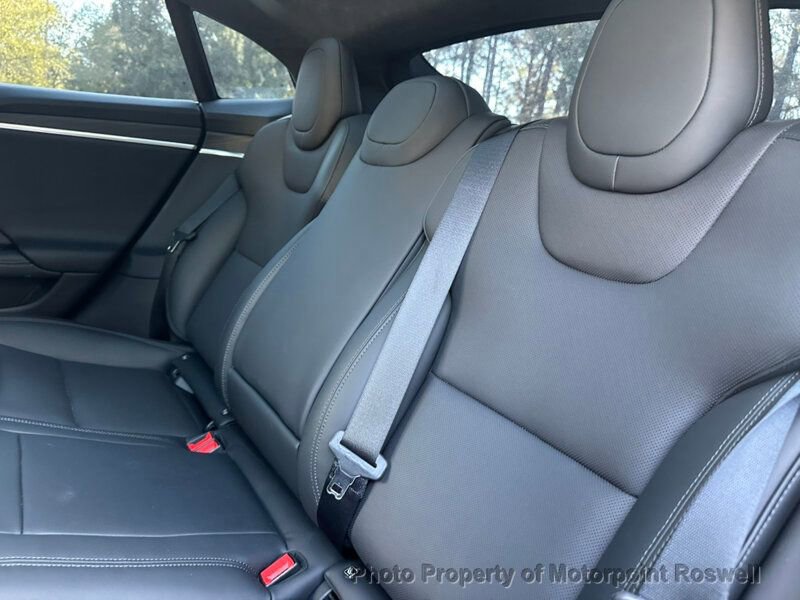 Used 2024 Tesla Model S AWD image 15
