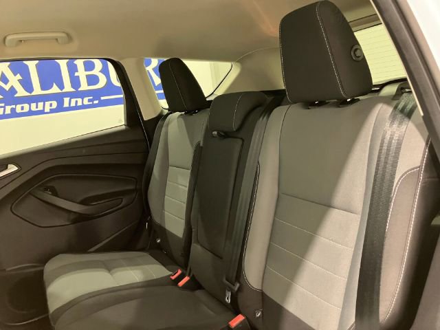 Used 2016 Ford Escape SE w/ Equipment Group 201A AWD/4WD image 37