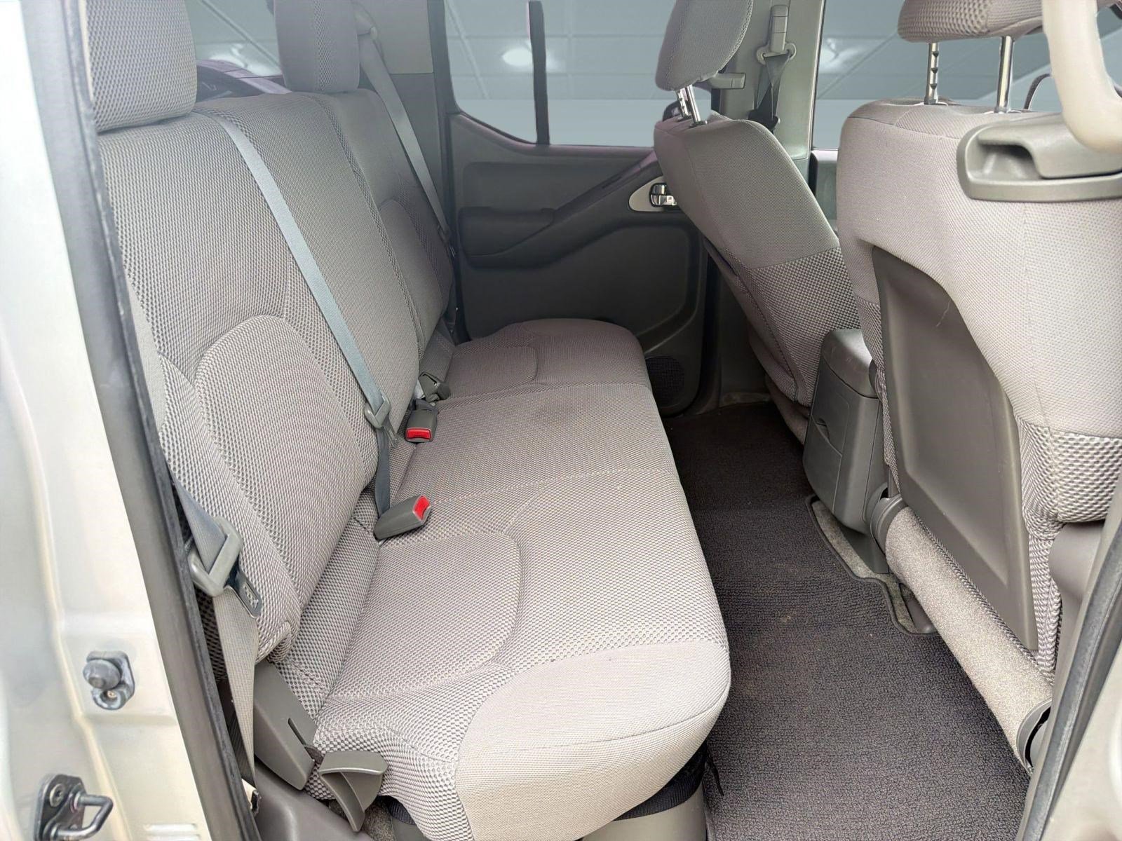 Used 2012 Nissan Frontier SV w/ SV Premium Utility Pkg RWD image 26