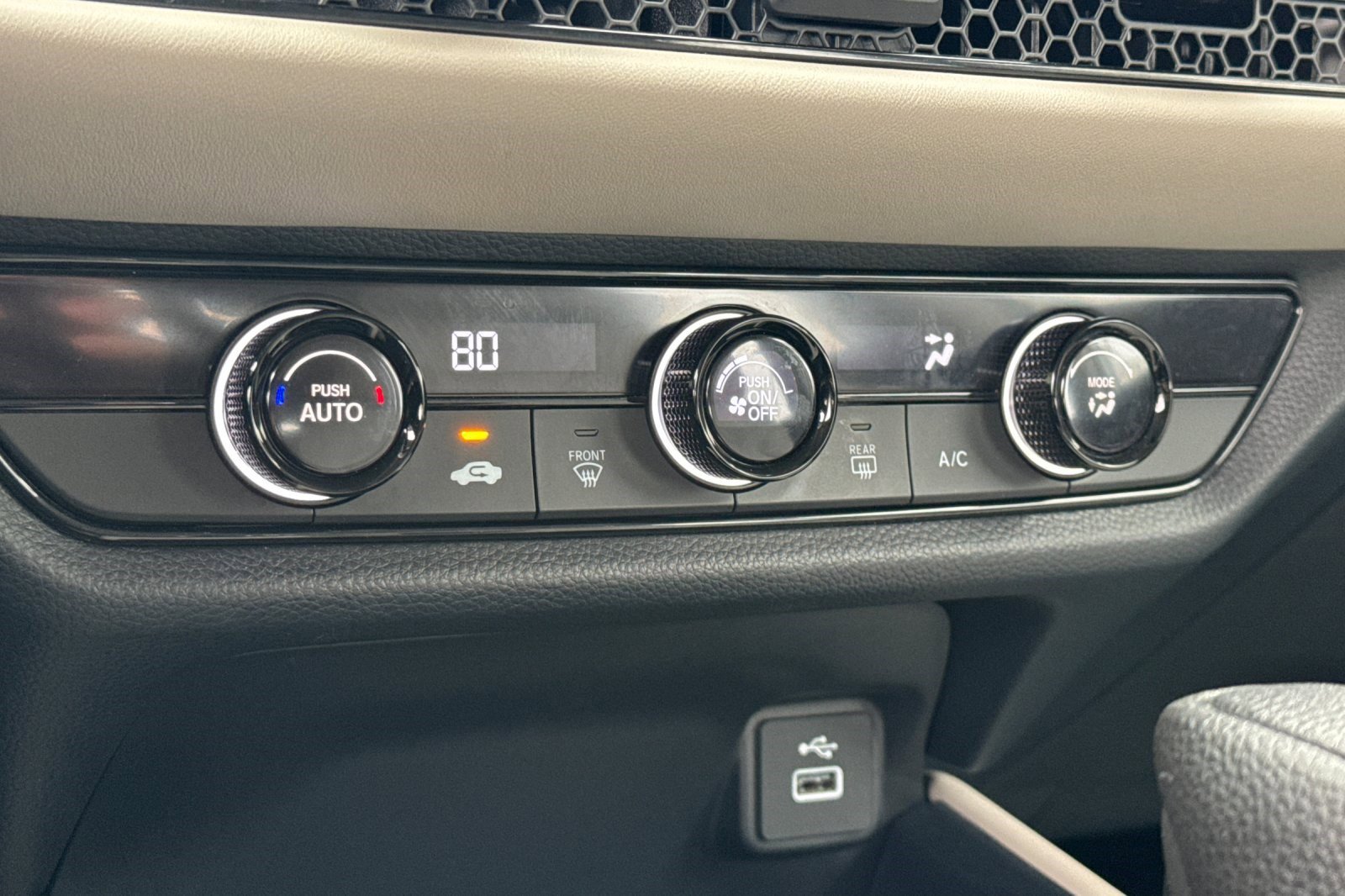 Used 2023 Honda HR-V LX image 18